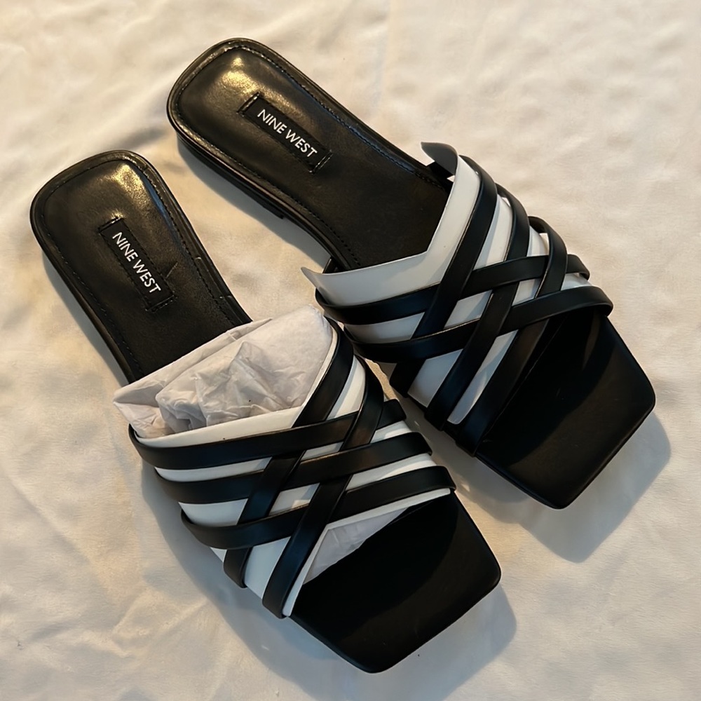 Nine West Black Cross strap slide Sandals NEW in box! 8.5